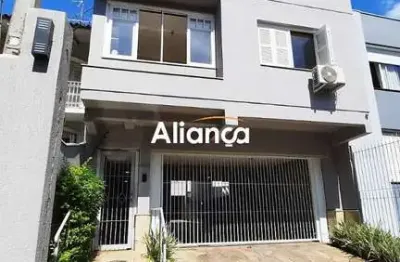 Apartamento com 2 quartos para alugar na avenida ijuí, 460, petrópolis, porto alegre por r$ 3.500