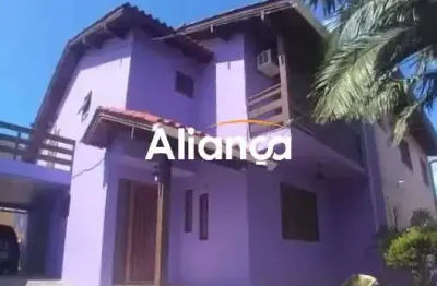 Casa com 3 quartos para alugar na rua dona zulmira, 298, cavalhada, porto alegre por r$ 4.730