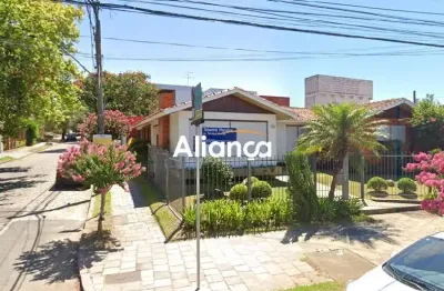Casa comercial para alugar na avenida teixeira mendes, 1130, chácara das pedras, porto alegre por r$ 15.000