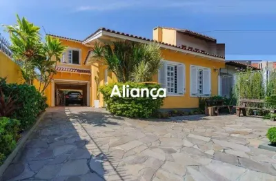 Casa com 4 quartos para alugar na rua paulo derly strehl, 30, espírito santo, porto alegre por r$ 17.000