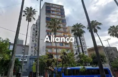 Apartamento com 3 quartos para alugar na Avenida Osvaldo Aranha, 522, Bom Fim, Porto Alegre por R$ 2.800