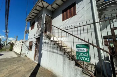 Apartamento com 2 quartos para alugar na Rua Guaianá, 377, Vila Monte Carlo, Cachoeirinha por R$ 1.100