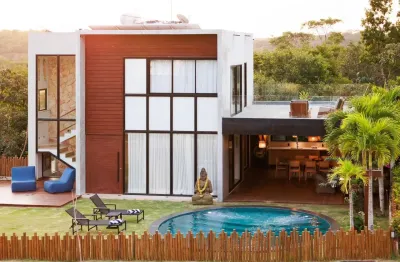 Casa à venda alta rentabilidade no aluguel casa aconchegante com área construída de 510 m2 equipada com 07 suites, 100% mobiliada, espaço e conforto integrada a natureza. reserva sapiranga - praia do 