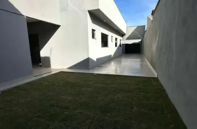 Casa com 3 quartos à venda em Laranjeiras, Uberlândia 