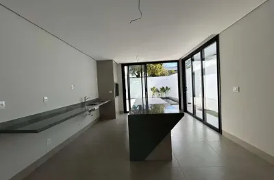 Casa em condomínio fechado com 3 quartos à venda em Laranjeiras, Uberlândia 