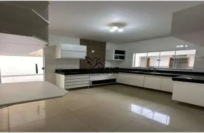 Casa com 3 quartos à venda no Aclimação, Uberlândia 