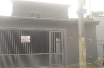 Sobrado para Locação no bairro Vila Caputera em Mogi das Cruzes / SP.