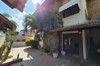 Casa com 4 quartos à venda na Rua João Pinto, 398, Piratininga, Niterói