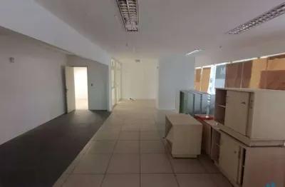 Casa comercial à venda na Avenida Ernani do Amaral Peixoto, 467, Centro, Niterói