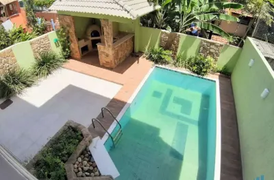 Casa com 3 quartos para alugar na Rua Mário Joaquim Santana, 106, São Francisco, Niterói