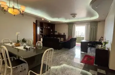 Apartamento 3 Dorms com 3 Vagas - Frente, Franca Centro, 217 m²