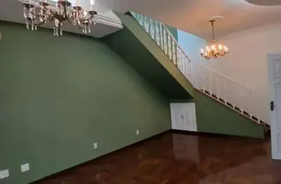 Venda: Casa Residencial/Comercial com 3 suítes, 400 m² (Frente) – Vila Nicácio, Franca