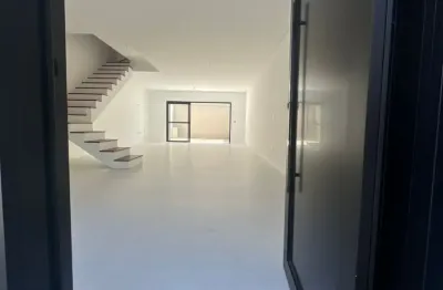 Geminado de alto padrão 3 dormitórios - moderno e minimalista