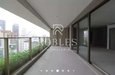 Apartamento com 151 m², 3 quartos sendo 3 suítes à venda no bairro Indianópolis.