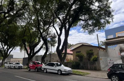 Terreno com Casa à Venda – 3 Quartos – Bairro Bom Jesus São José dos Pinhais | Região Central