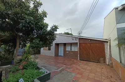Casa ampla de 3 quartos com 2 salas á venda, em uma excelente localização do bairro nossa sr das graças em canoas