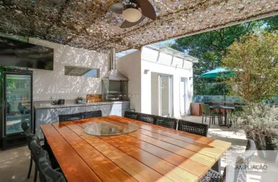 Casa em condomínio, 559mts, 4 suítes, 5 vagas no condomínio vera cruz