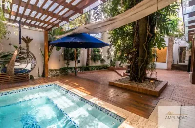 Casa em condomínio, 580mts, 4 suítes, 7 vagas no  condomínio le vert jardim