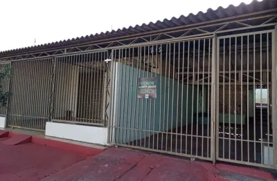 Casa com 4 quartos à venda na rua joaquim teixeira leite, jardim presidente, londrina por r$ 480.000