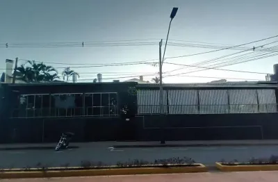 Casa comercial à venda na rua professor joaquim de matos barreto, lima azevedo, londrina por r$ 4.500.000