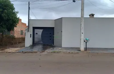 Casa com 3 quartos à venda na avenida alexandre santoro, alto da boa vista, londrina por r$ 700.000