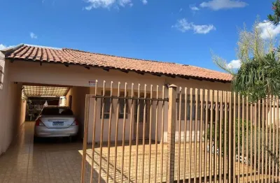 Casa com 4 quartos à venda na rua diorge palomares rufino, pinheiros, londrina por r$ 570.000