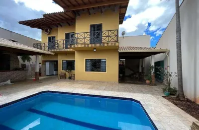 Casa com 3 quartos à venda na rua amélia ferreira marques, santa mônica, londrina por r$ 1.159.000