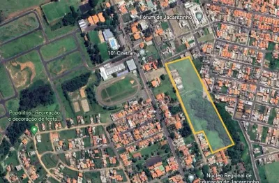 Terreno à venda no Centro, Jacarezinho 