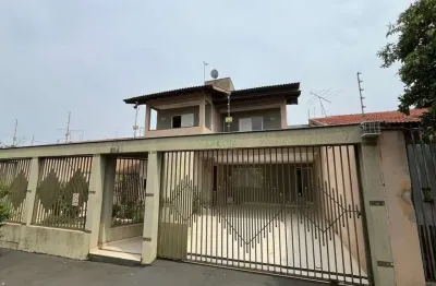 Casa com 4 quartos à venda na rua jorge feliciano da silva, monte belo, londrina por r$ 895.000