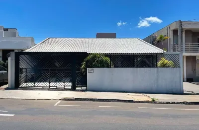 Casa com 3 quartos para alugar na rua senador souza naves, lago parque, londrina por r$ 10.000