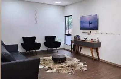 Casa com 7 quartos à venda na rua prudente de morais, champagnat, londrina por r$ 1.800.000