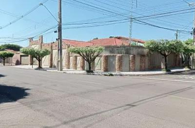 Casa com 3 quartos à venda na rua suíça, jardim adriana ii, londrina por r$ 1.300.000