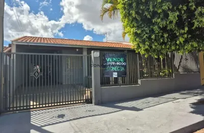Casa com 2 quartos à venda na Rua Lauro Dutra Borges, Jardim São Vicente Palloti, Londrina por R$ 650.000
