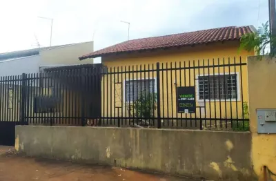 Casa com 3 quartos à venda na rua walfrido rincon kemmer, catuai, londrina por r$ 250.000