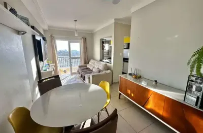 Casa com 3 quartos à venda na Avenida Cinderela, Jardim Gurilândia, Taubaté