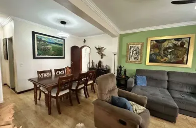 Casa com 4 quartos à venda na Avenida Independência, 100, Independência, Taubaté