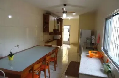 Casa com 4 quartos à venda na Avenida José Antônio de Barros, Jardim Santa Clara, Taubaté