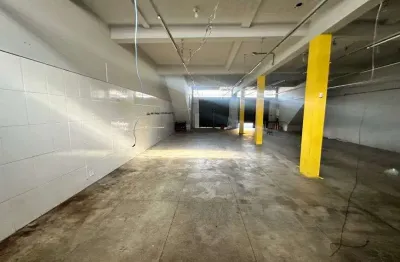 Barracão / Galpão / Depósito para alugar na Rua Francisco Barreto Leme, 1, Vila São Geraldo, Taubaté