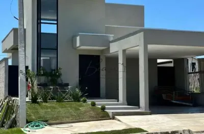 Casa térrea no Condomínio Vereda dos Campos/ 250m²/São José dos Campos