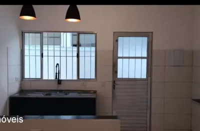 Casa à venda no jardim dos bandeirantes: 2 quartos, 1 suíte, 1 sala, 2 banheiros, 2 vagas de garagem, 60m².