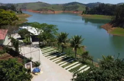 Sítio de luxo com 7 quartos e 55.971,05 m² em São José dos Campos-SP no bairro Freitas