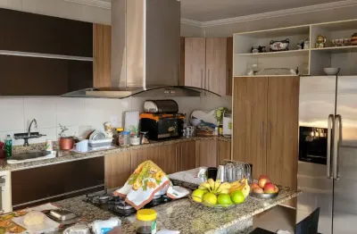 Casa com 4 quartos à venda na Vila da Penha, Rio de Janeiro 