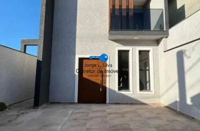 Sobrado espetacular com 3 dormitórios 1 suíte , piscina 2 vagas de carro !