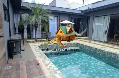 Casa Espetacular com 3 Suites 1 Master , Piscina , Area Gourmet  e 4 vagas!