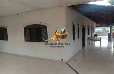 Casa com 4 dormitórios 1 suite , varanda 4 vagas de carro chácara solar 1 !