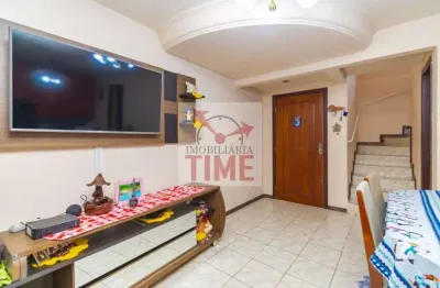 Sobrado à venda no capão raso curitiba – 3 quartos, suíte, 2 vagas e área de churrasco