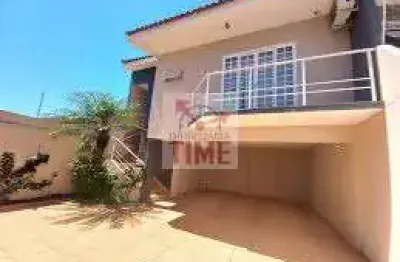 Sobrado com 3 dormitórios à venda no centro apucarana