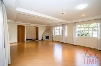 Sobrado com 5 quartos e ampla área de lazer no são lourenço / ahú – curitiba/pr