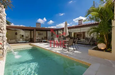 Casa com 3 dormitórios - suíte - piscina - 343,00m² - proxima a oab pr