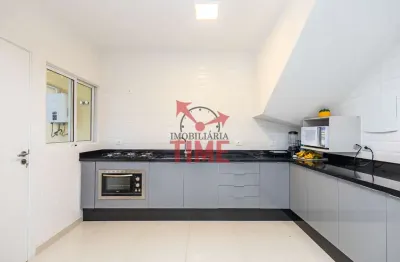 Sobrado duplex em condomínio fechado à venda em curitiba – 3 quartos, suíte, área gourmet e lazer completo